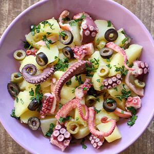 Octopus with potatoes and olives